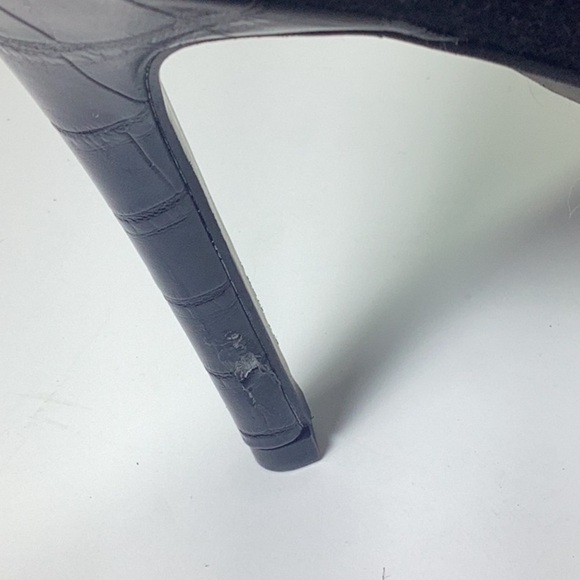 Backy Suede Slouch Bootie - Picture 7 of 8